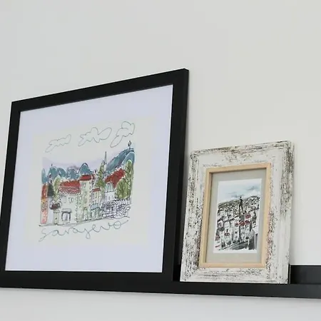 Spacious 2-bedroom In The Old Town 아파트 *